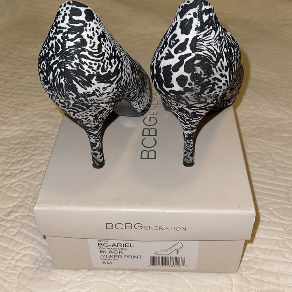 Heels. Used. Good condition. - Picture 4 of 5